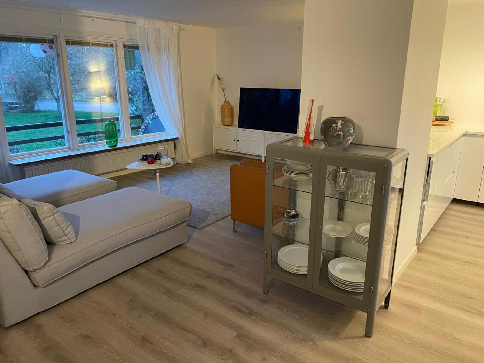 Modern 3 Bed Rooms In Almhult Close To Vaxjo Airport Dış mekan fotoğraf